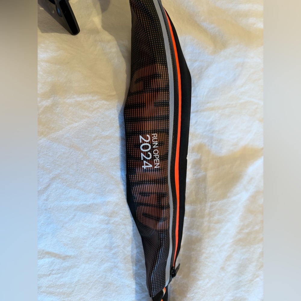 2024 Chicago Marathon Shokz Running Belt
